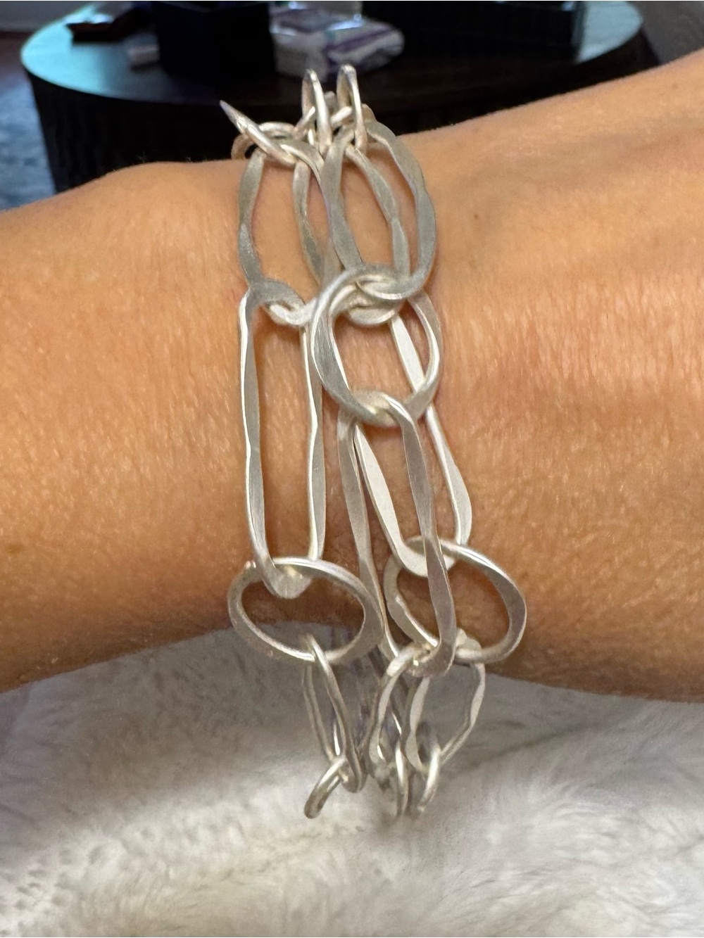 Banana Republic Aureus &Argent Silver Tone Sculptural paper clip style Bracelet - Picture 4 of 6